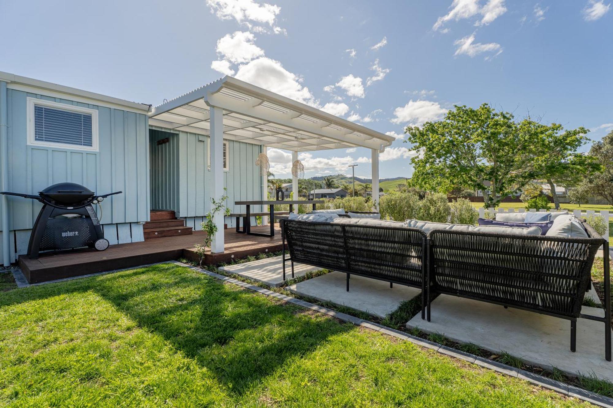 Blue Belle Cottage Whitianga Exterior photo