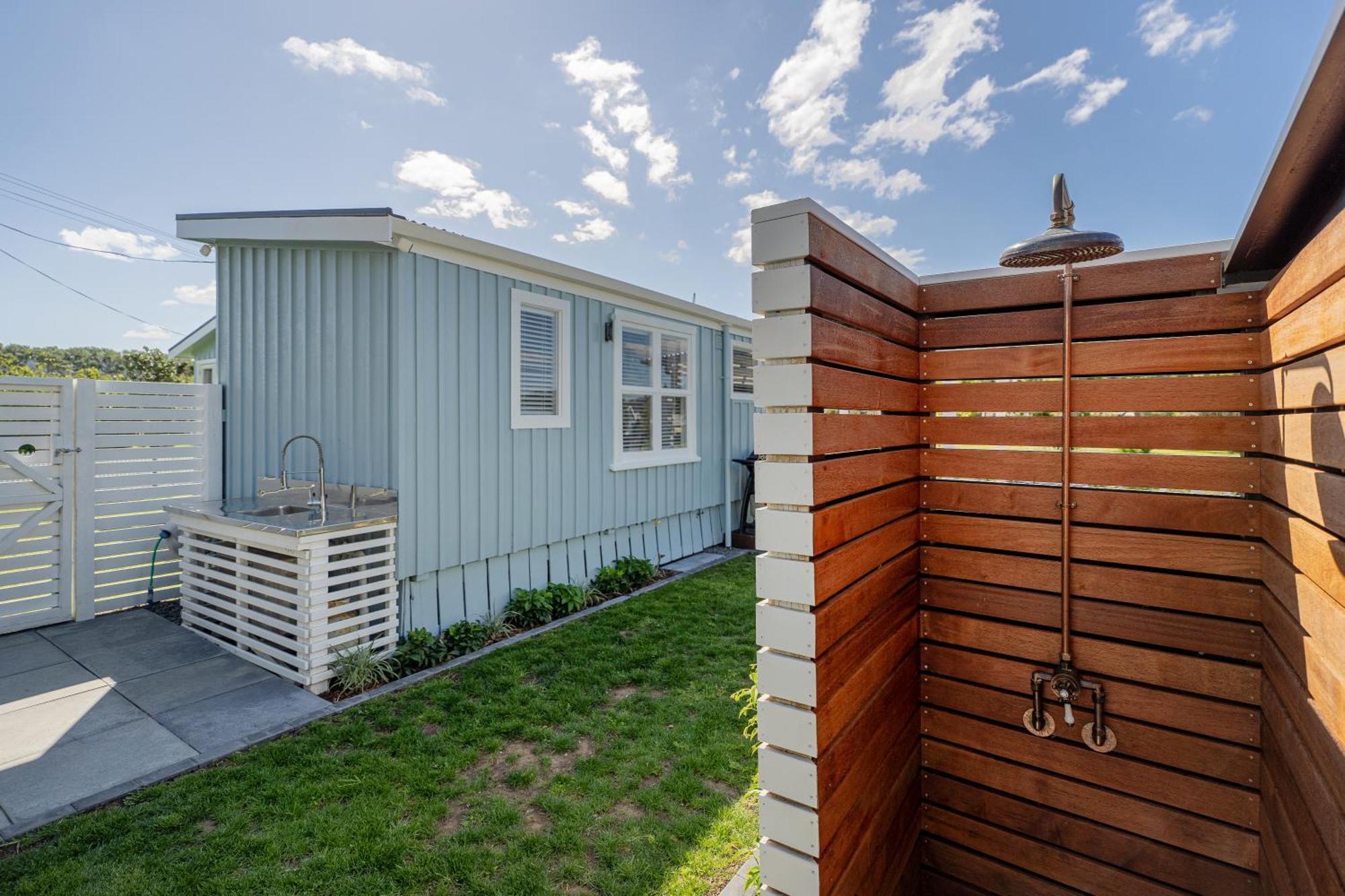 Blue Belle Cottage Whitianga Exterior photo
