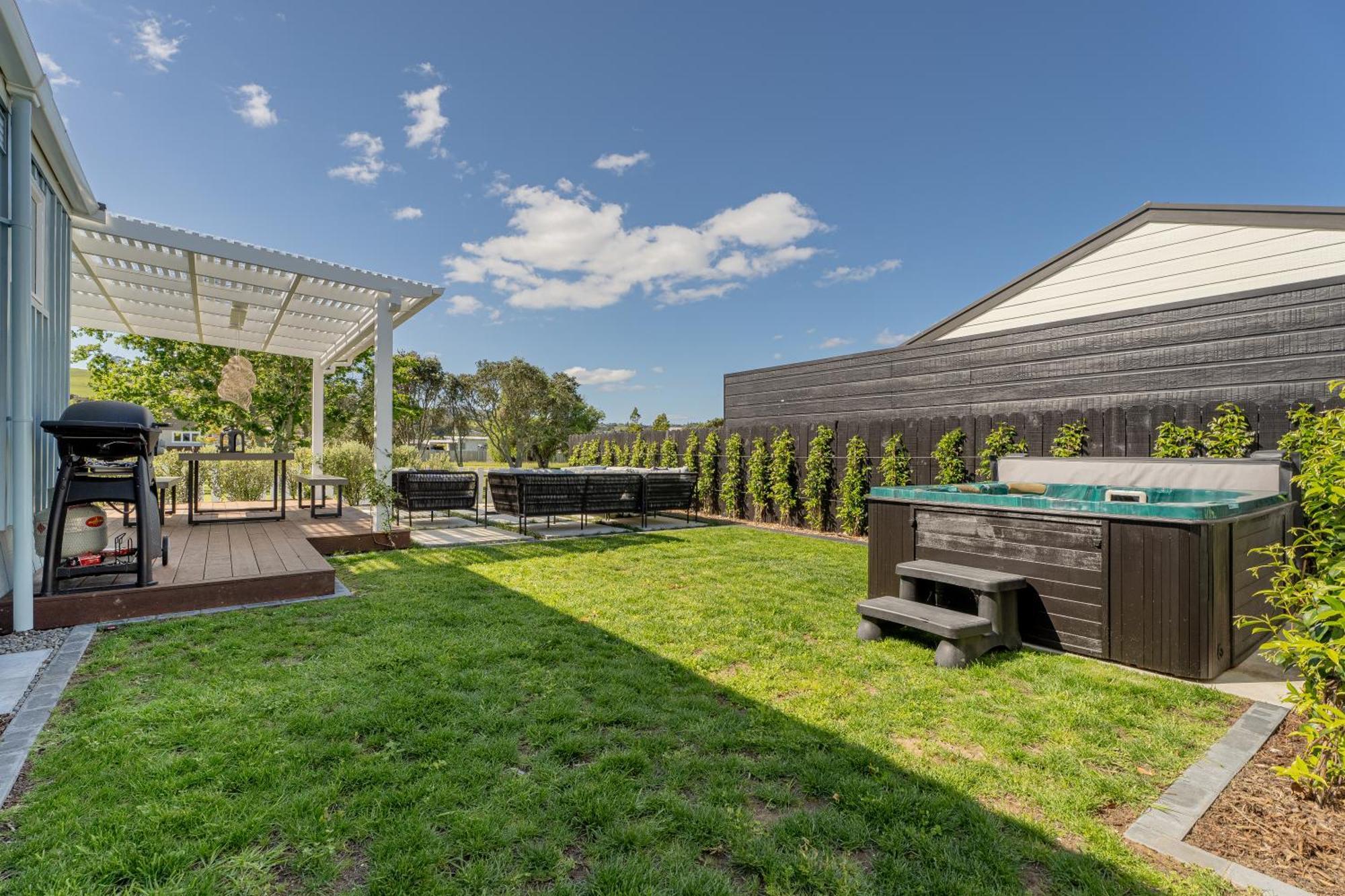 Blue Belle Cottage Whitianga Exterior photo