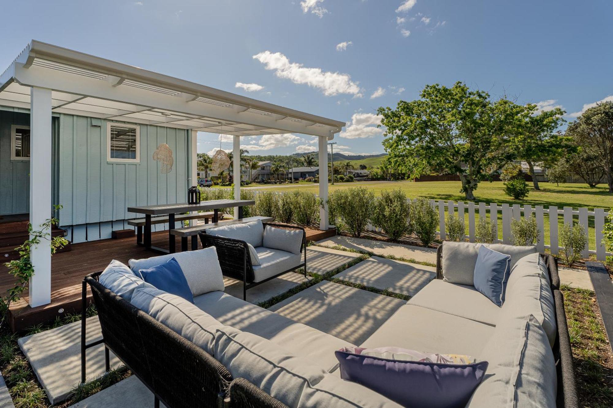 Blue Belle Cottage Whitianga Exterior photo